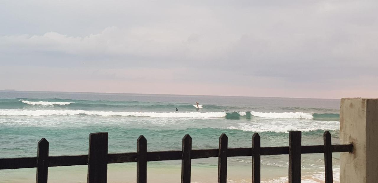 Rainbow Surf Beach 호텔 코갈라 외부 사진